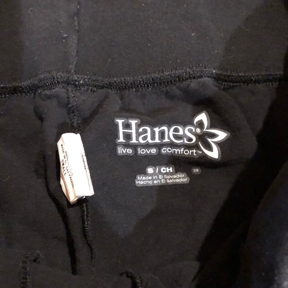 Black shorts size small - Picture 3 of 3